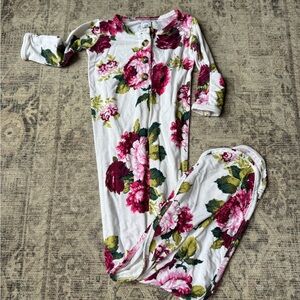 Lou Lou & Company White And Pink Floral Knotted Gown Newborn